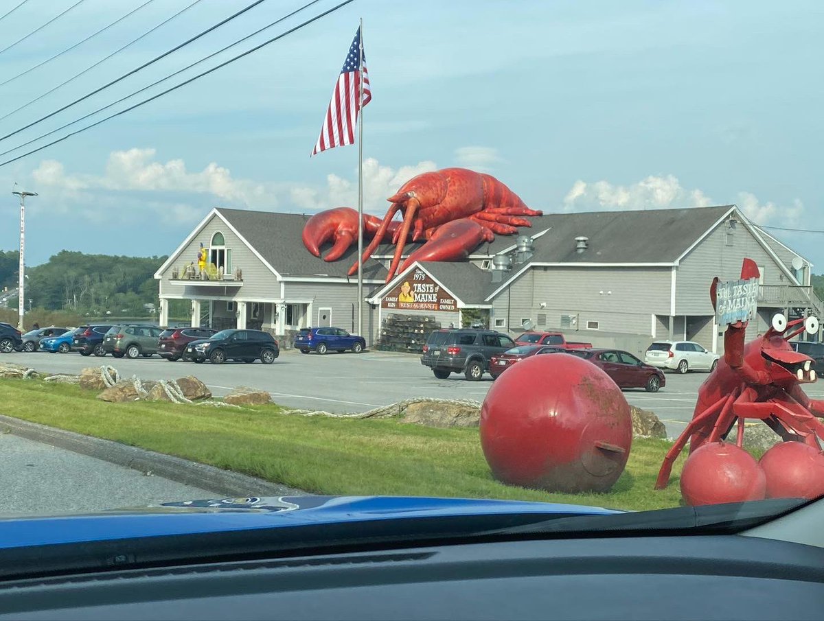 Petrucha1609's tweet photo. Vacationland! Came across a giant lobster. Traversed Penobscot Narrows Bridge. He got to pick the boat, she got to pick the name. maine #vacationland #roadtrip #solotravel #lobster #lobstah #bridge #boatnames #Maine https://t.co/AEtNWkTRpM