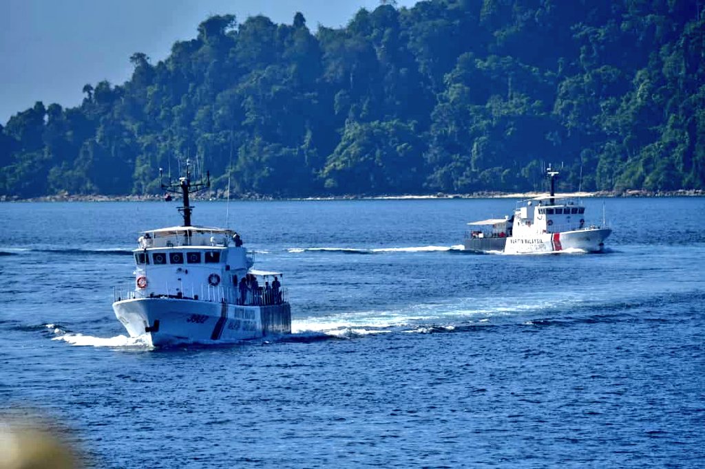 Rentas samudera.

Aset TLDM dan @MYCoastGuard Sabah mulakan fasa laut Eksesais Samudera Perkasa Timur Siri 1/23 di Zon Maritim Malaysia Sabah. Fasa ini menguji keupayaan #interoperabiliti kedua pasukan dalam penguatkuasaan undang-undang maritim selain pamer kesiagaan.

#ESPT