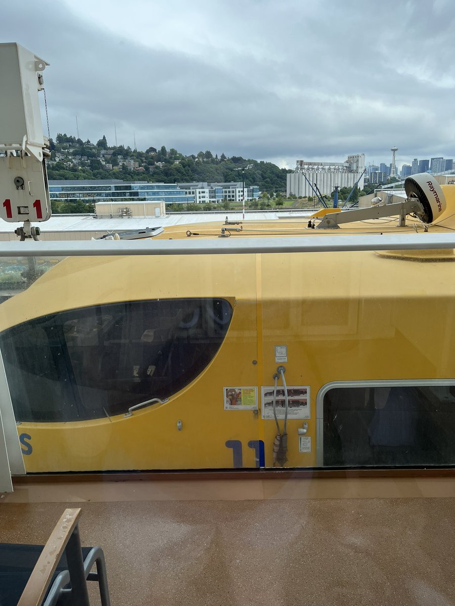 TheRubinator1's tweet photo. @RoyalCaribbean thinks this is an unobstructed view.    Trying to figure out what an obstructed view is if this is unobstructed.  Such a joke to spend extra $ to get this view on our honeymoon.  If this is the case everyone should book an interior room
Such a joke https://t.co/awU1rYIUXn