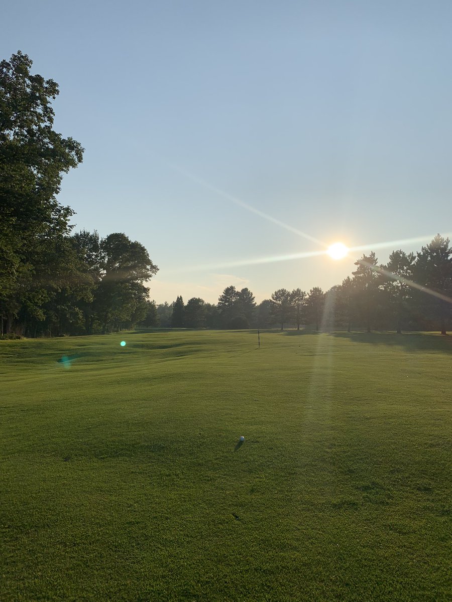 Geiss_Golf21's tweet photo. @PatCCraig @the_fried_egg @troutlake_golf The best!!! https://t.co/gDmgDwD7pI
