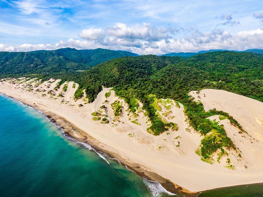 TaiwanHoy's tweet photo. 🛩️Del 8 al 10 de septiembre se llevarán a cabo varios recorridos aéreos por los magníficos paisajes del distrito de #Pingtung desde el Aeropuerto de #Hengchun, en el sur de #Taiwán. (Fotos cortesía del Gobierno del Distrito de Pingtung)
#TaiwanIsopen https://t.co/kMgtdZoY2U