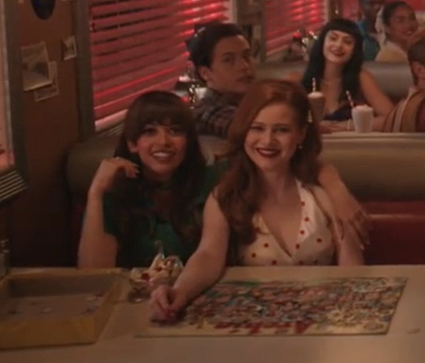 lovemesometopaz's tweet photo. chonis have been through it nonstop for half a decade but it was all worth it bc we got the best ending and the last laugh. goodbye riverdale❤️‍🩹 https://t.co/JCK89Byd2f