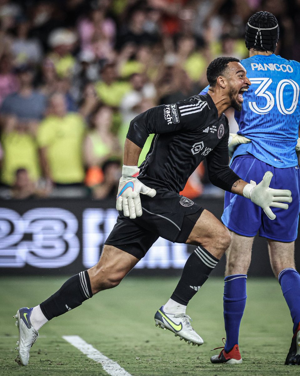 d__PRIME's tweet image. The greatest keeper in the whole world after Argentina keeper (Martinez) #callender appreciation post 📯🔥🚀