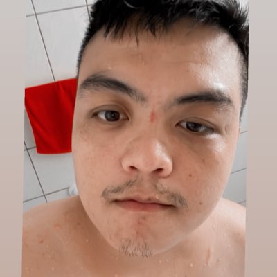 #NewProfilePic (新個人資料照片)