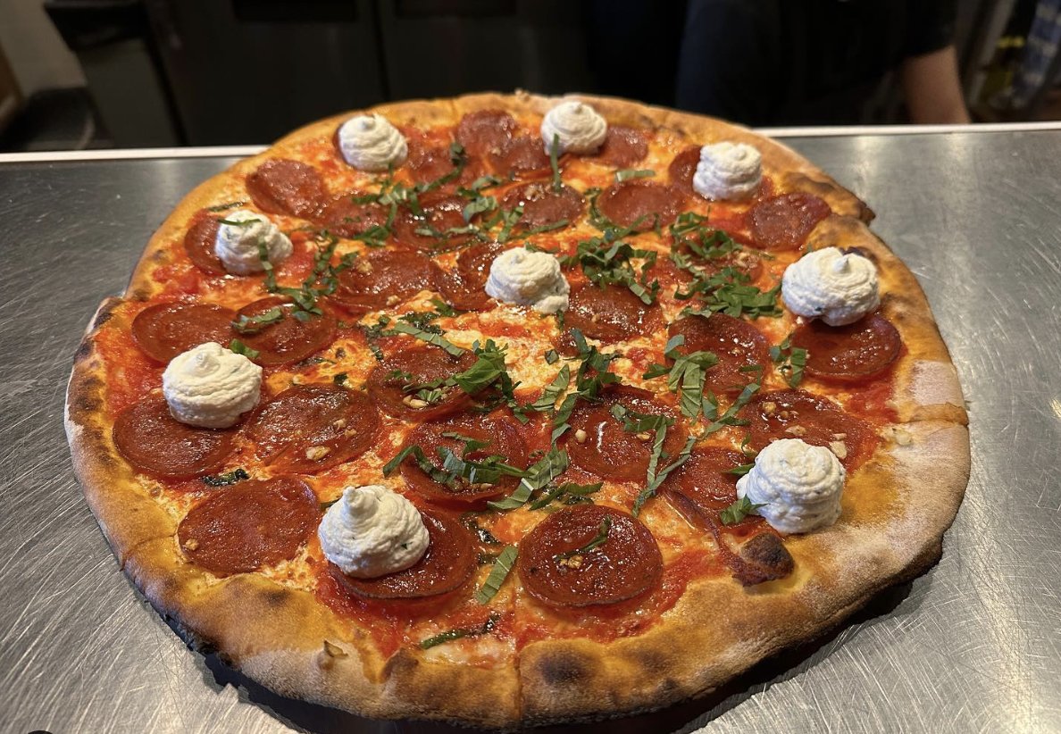 ChooseChicagoMx's tweet photo. ¿Algún amante de la pizza por aquí? 🍕😜 Bueno, en Chicago encontrarás el tour de pizza guiado profesionalmente número uno con Chicago Pizza Tours
https://t.co/sTmy5j5rDG
#ChicagoGOandKnow #Chicago #ChooseChicago
📸: chicago pizza tours https://t.co/ZfnulVCUXz