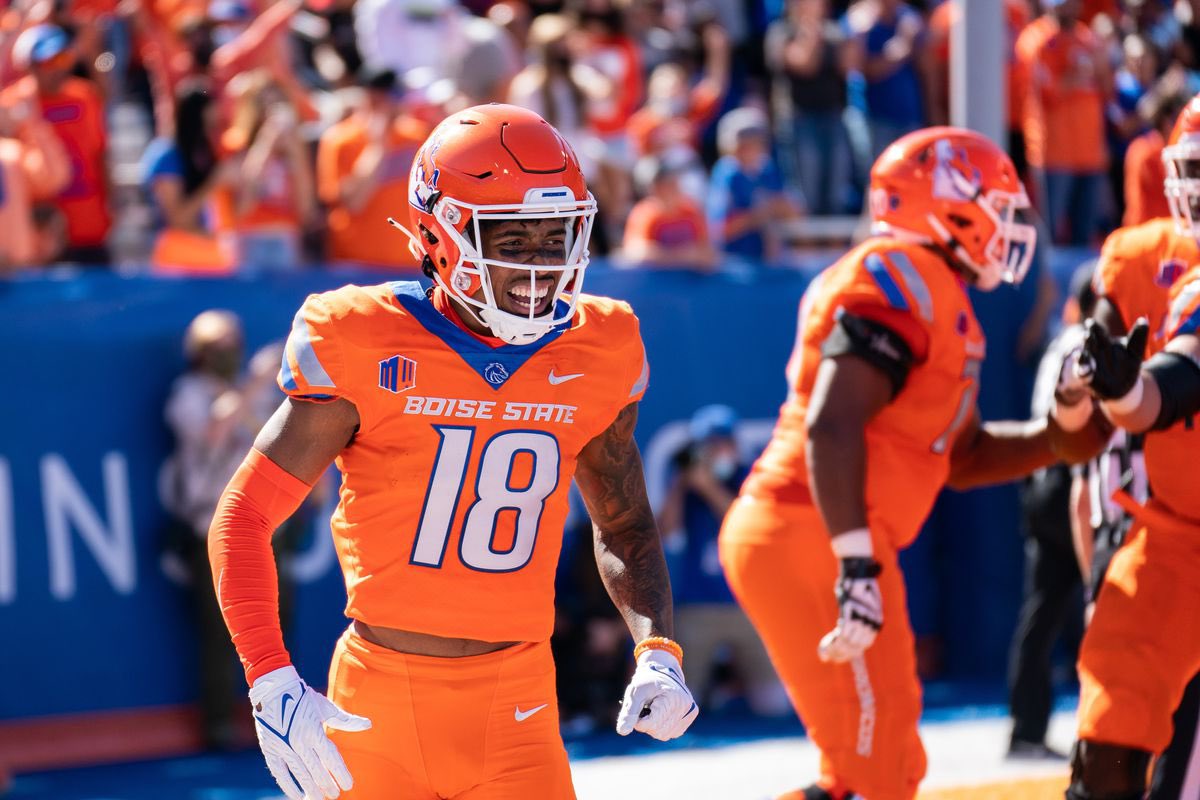 Honored and blessed to have received an offer from
 <a href="/BroncoSportsFB/">Boise State Football</a>!!
Go Broncos!
<a href="/CoachJMont/">James Montgomery</a> 
<a href="/D_Co0p/">Deontrae Cooper</a> 
<a href="/BrandonHuffman/">Brandon Huffman</a> 
<a href="/247Sports/">247Sports</a> 
<a href="/On3sports/">On3</a> 
<a href="/PGregorian/">Paul Gregorian</a> <a href="/paulmeadors/">Paul Meadors</a>