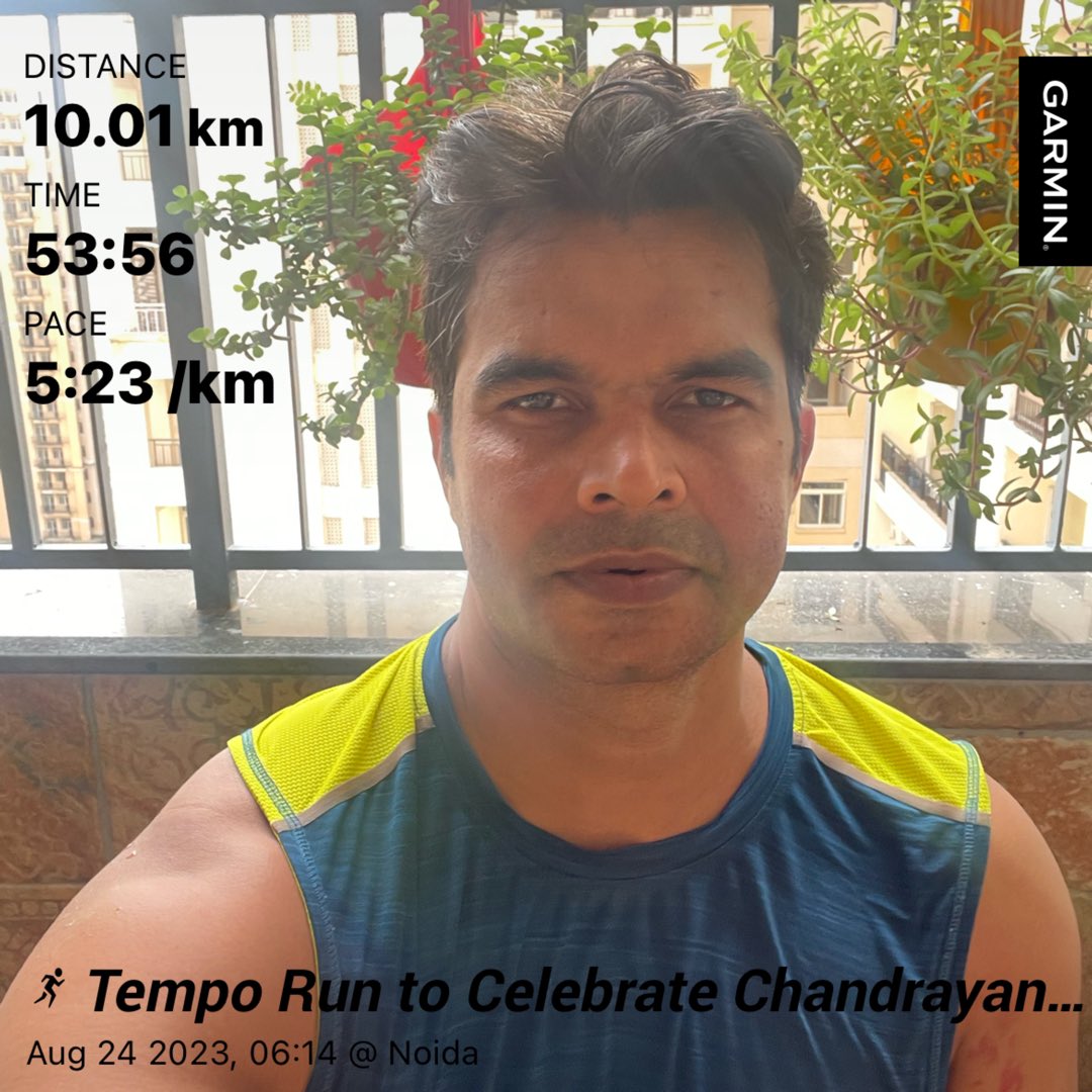 Pushed through a rewarding 10k tempo run today! 🏃‍♂️💨 #RunningGoals #10kRun #TempoRun #FitnessJourney #trainingforsatara