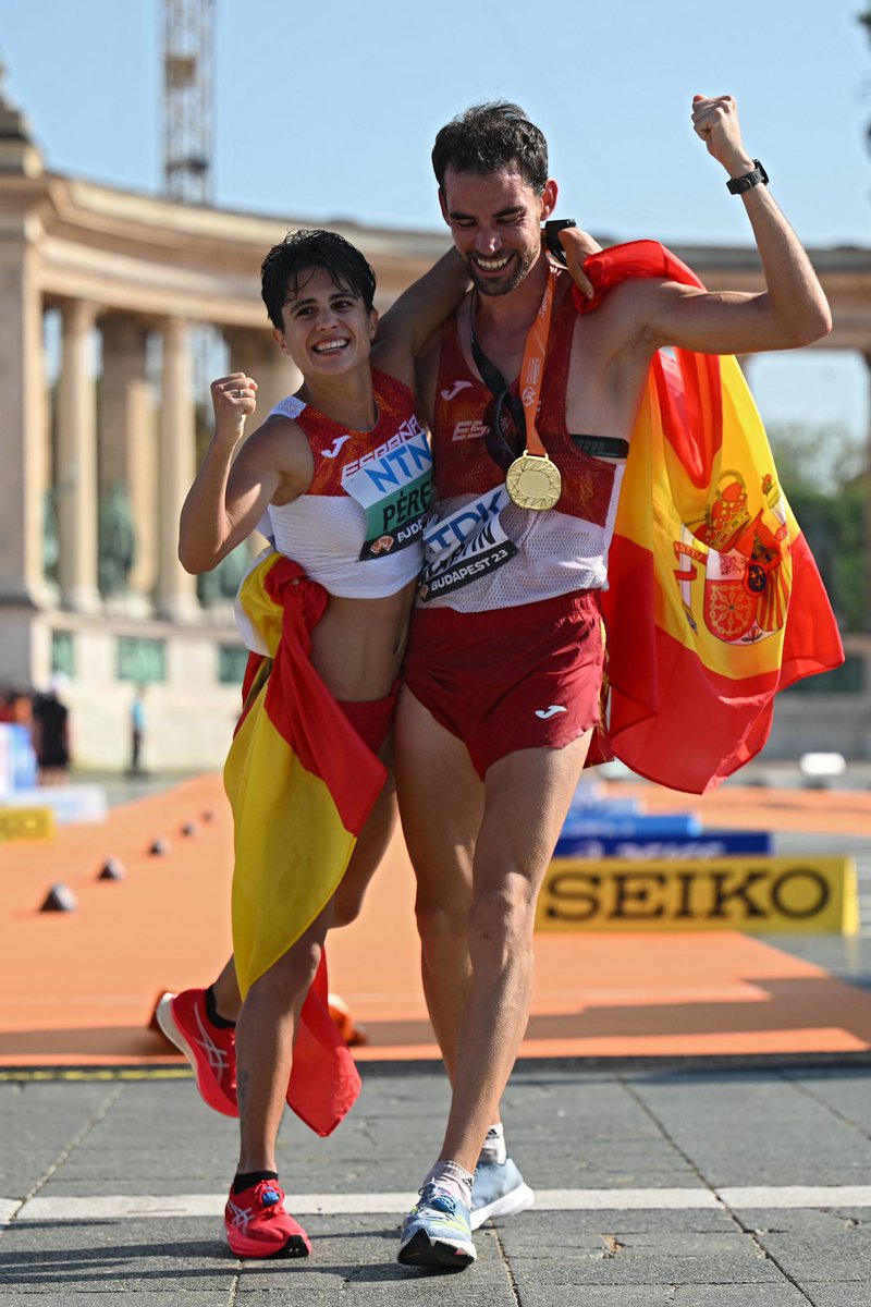 🥇🥇🥇🥇

Maria Perez and Alvaro Martin complete the 20/35km race walk double! 

Espectacular! 🇪🇸🇪🇸🇪🇸

#WorldAthleticsChamps