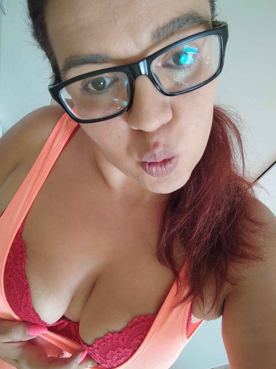 socksforyou51's tweet photo. Wer möchte nicht einfach glücklich sein? 

https://t.co/NXl6erbEnP

#goddess #slave #onlyfansgirl #bestfans #chaosqueen #single #gamescom2023 #Wagner #Ukraine https://t.co/QXFFFBA1fN