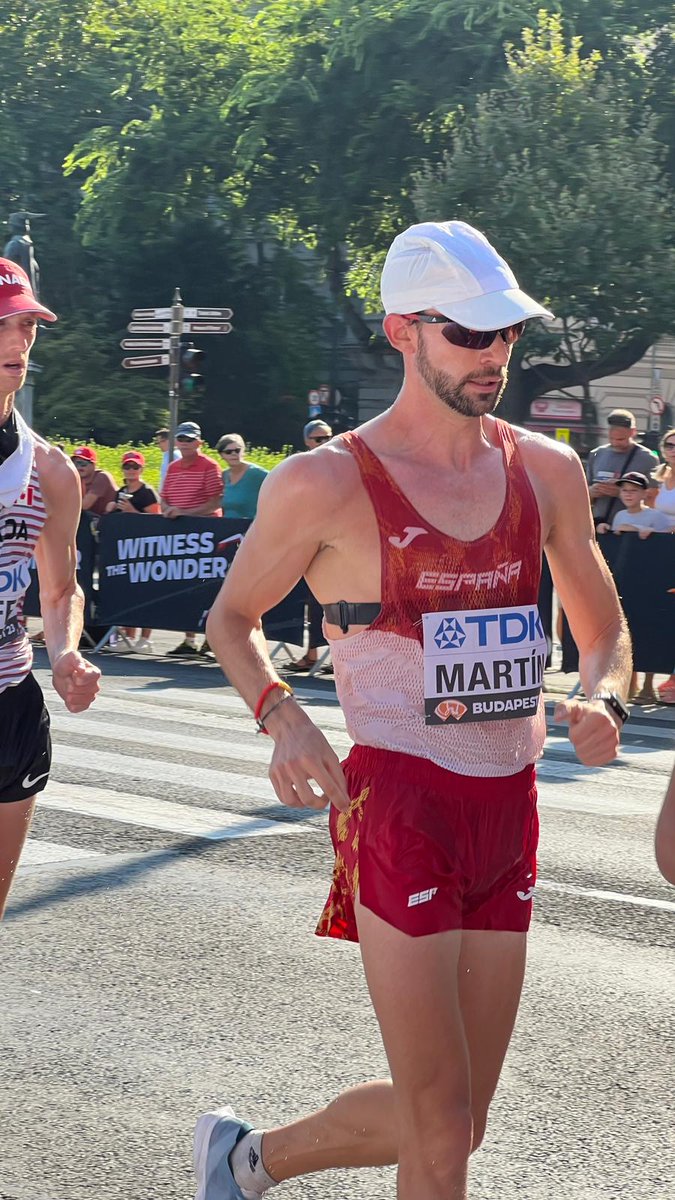 atletismoRFEA's tweet photo. 35 km marcha 🚹@wabudapest23

Tiempos intermedios 30 km

1º @Alvaroatletismo⏱️2:04:33
(le siguen Pintado y Kawano)
14º @MA_LopezNicolas⏱️2:06:58

📺@la2_tve y @Eurosport_ES
https://t.co/sD2kkIG0t3

#EspañaAtletismo #PasiónPorCompetir https://t.co/pfNLeTU6FO