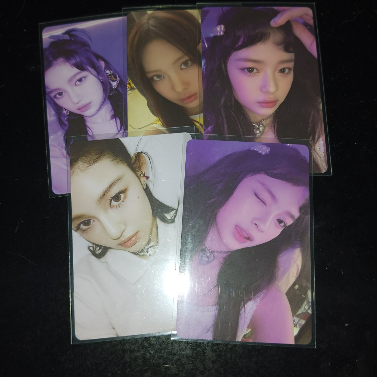 gyurincart's tweet photo. 📬 ☆  #gyurinsells . ` wts lfb !

hanni ube set !

、₱270 set. 
、payo / 3 days dop. (can extend)
、on-hand, clean condi, can’t tingi hanni. 

reply / dm to claim!

🜸 bns ph pc poca photocard newjeans get up 2nd ep weverse hyein gold danielle haerin ube tingi set https://t.co/V2vA1UKUyY