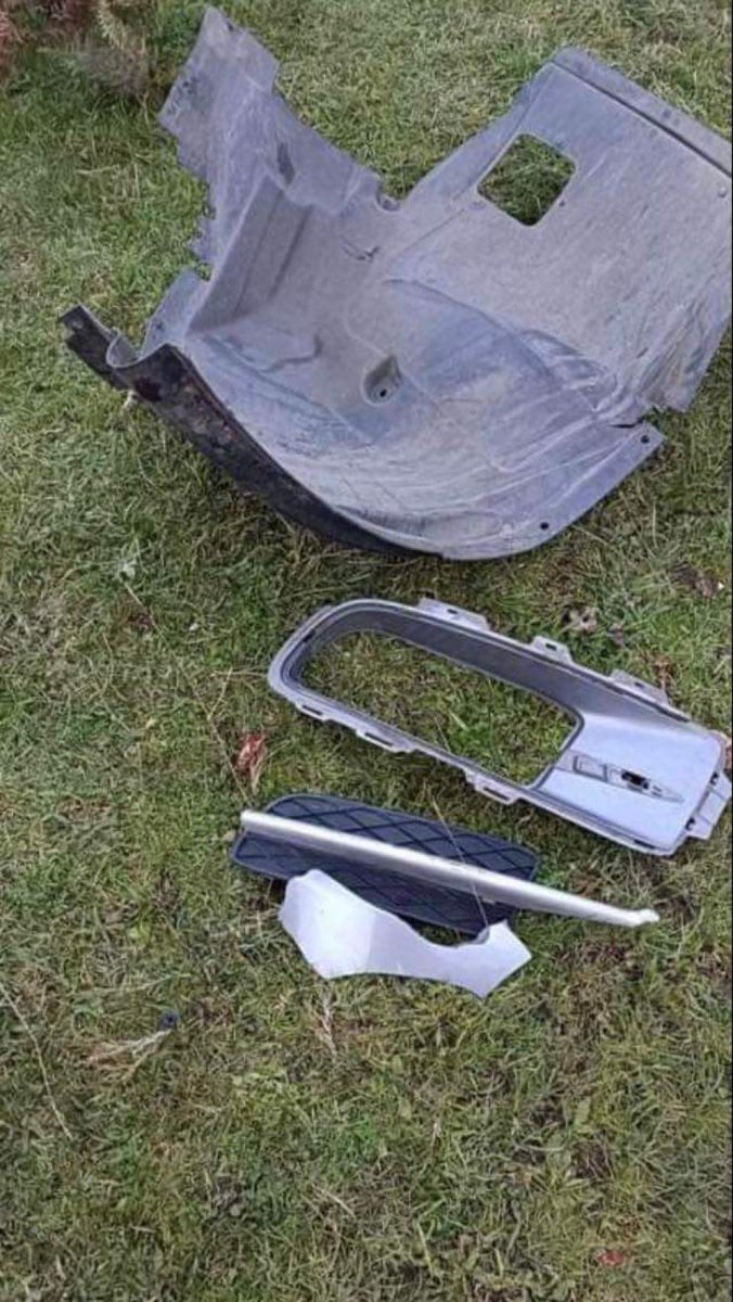 GowerAction's tweet photo. Incident 32
23/08/23
Approx 7pm
Ryers Down common Llanmadoc.
The pictures are very disturbing and the debris left at the scene is of a silver vw. 
If anyone has any information regarding this accident pls message us in confidence or pls contact South Wales Police. https://t.co/n57UaNasLn