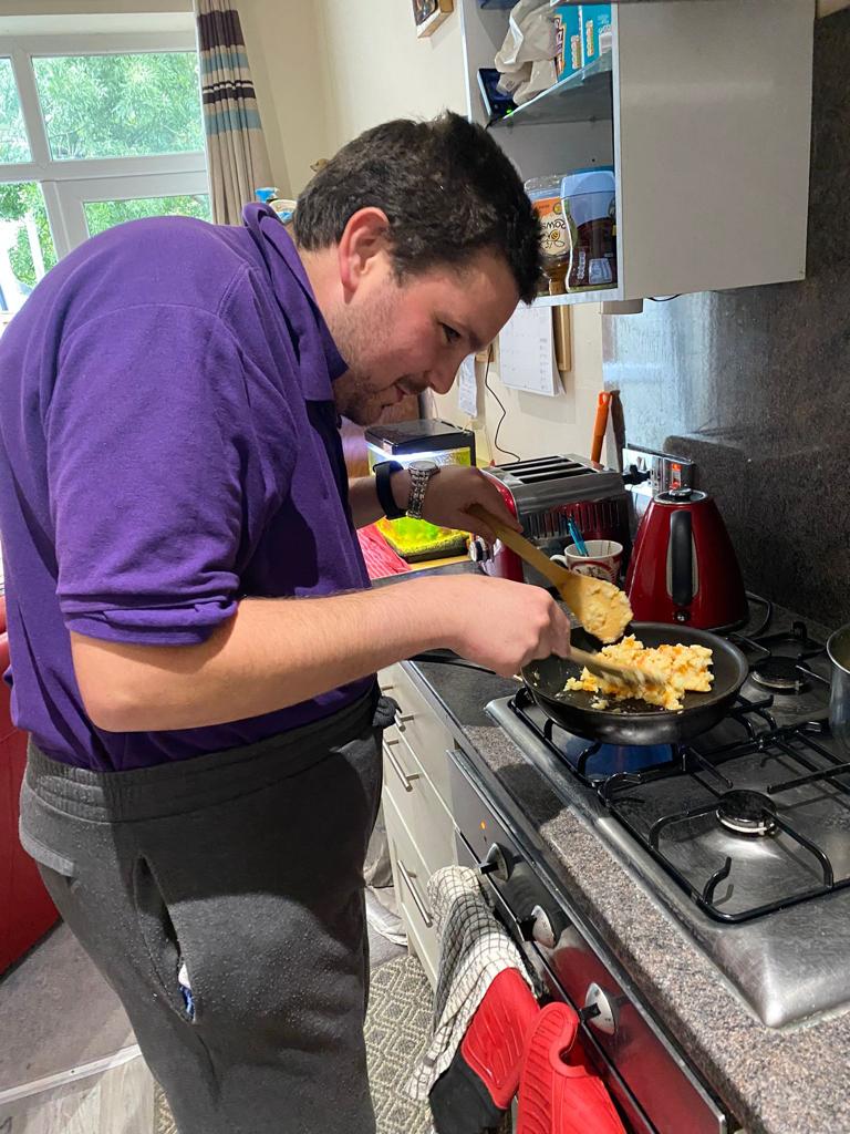 EnhanceAble's tweet photo. 🍳🥘 Living has supported Simon at home to cook healthy meals this week... Well done Simon it looks delicious! 🥘🍳

►To learn more, visit: https://t.co/CuaIZ1wVC4◄

#Charity #ASD #DisabilityAwareness #Surrey #EnhanceableLiving #CommunitySupport #Kingston #Outreach #121support https://t.co/0BKX3PCiaX