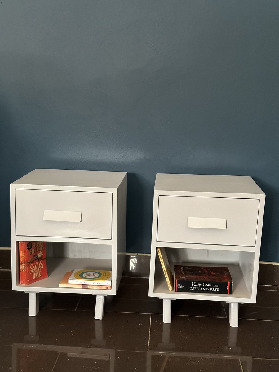 RyleInteriors's tweet photo. Give your bed the compliment it deserves with our wide range of modern bedside tables. Beautifully crafted to meet your needs. Call or Watsapp us on 0788266593 https://t.co/t65FRTtheO