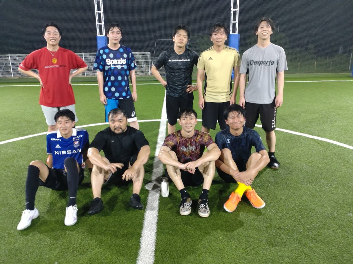 やり始めは雨がパラパラと降っていましたが雨も上がり皆さんと楽しく出来ました⚽️
参加してくれた方々に感謝です😊

来週も水曜日にenjoy個サル開催予定ですので皆様のご参加お待ちしてます！