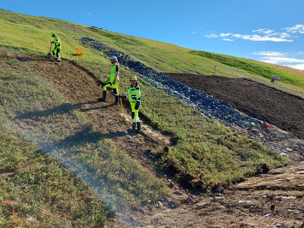 Miten yrityksestäsi voi tulla osa kaivostoiminnan kiertotaloutta? Tule kuulemaan uusista alueellisista toimintamalleista ja biopeittoratkaisuista kaivosten jälkihoidossa 12.9. Rovaniemellä tai verkossa. Lue lisää ja ilmoittaudu: lyyti.fi/p/Kierroksia_b… #kiertotalous <a href="/GTK_FI/">GTK</a>
