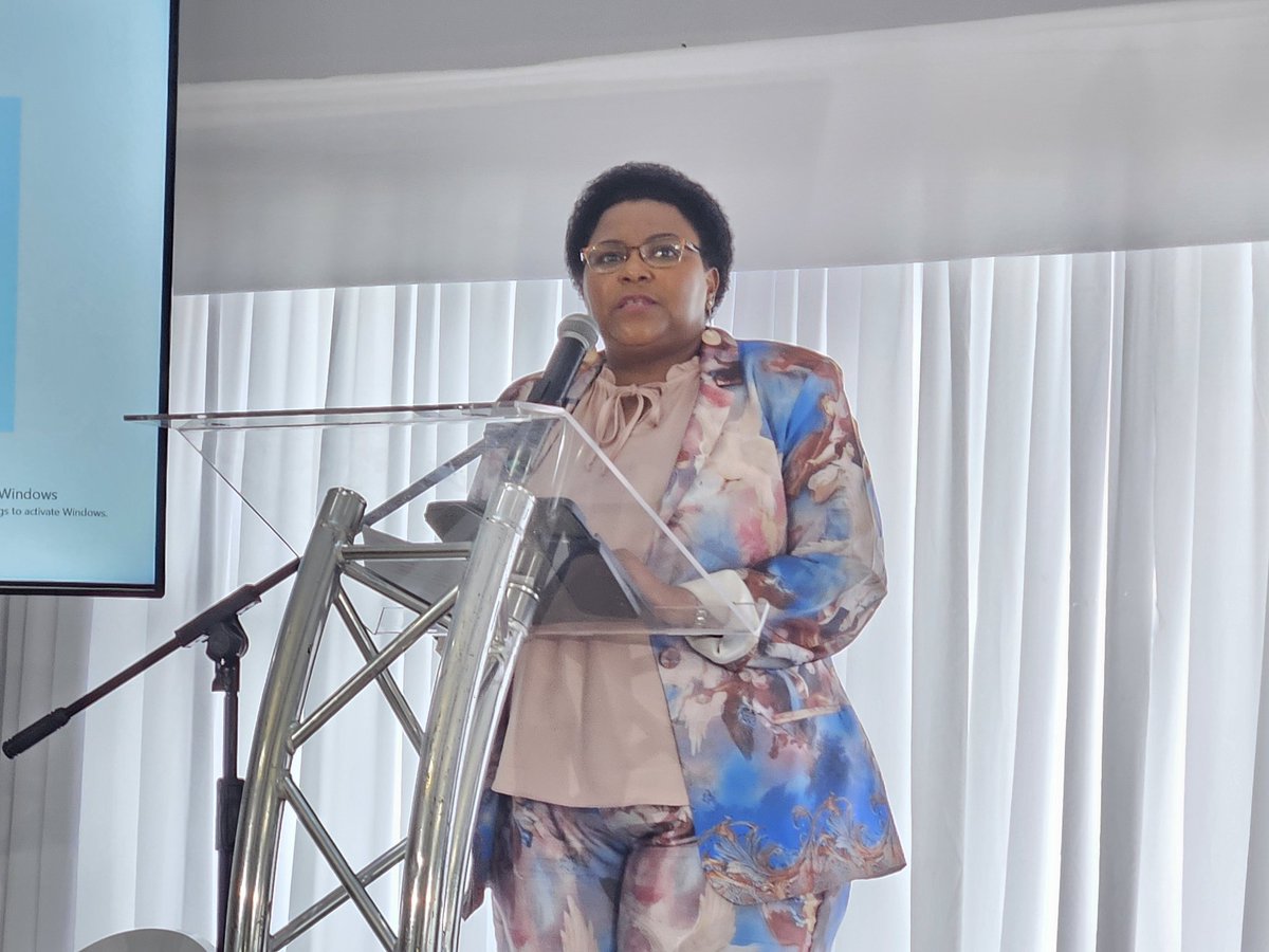 LBeukes39's tweet photo. eThekwini Municipality's communication head, Lindiwe Khuzwayo, says the City has invested over 300 million rand in local businesses. #DBF #DurbanBusinessFair  @ECR_Newswatch https://t.co/64gggSFnZo