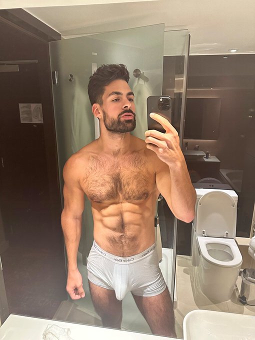 1-2?  Morning world ❤️🌎🇬🇧 https://t.co/bbkx59rzEh