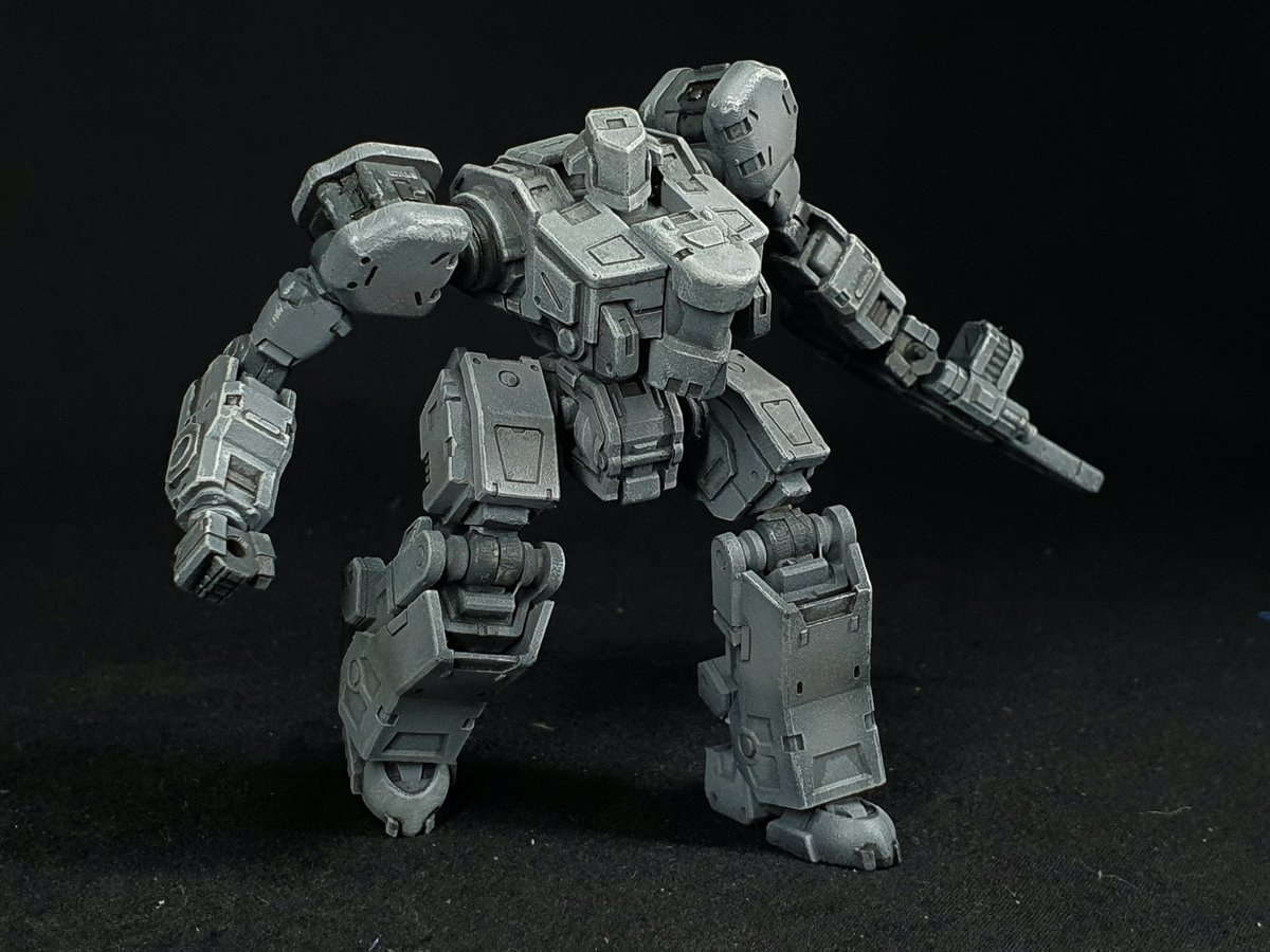 SeanSuchanya's tweet image. Tweaked and reprinted a few pieces for the Taurus model . Gave the test print a quick grey tone scheme. #minature #mech #mecha #robot #3Dprinting #3dprint #toyprototype