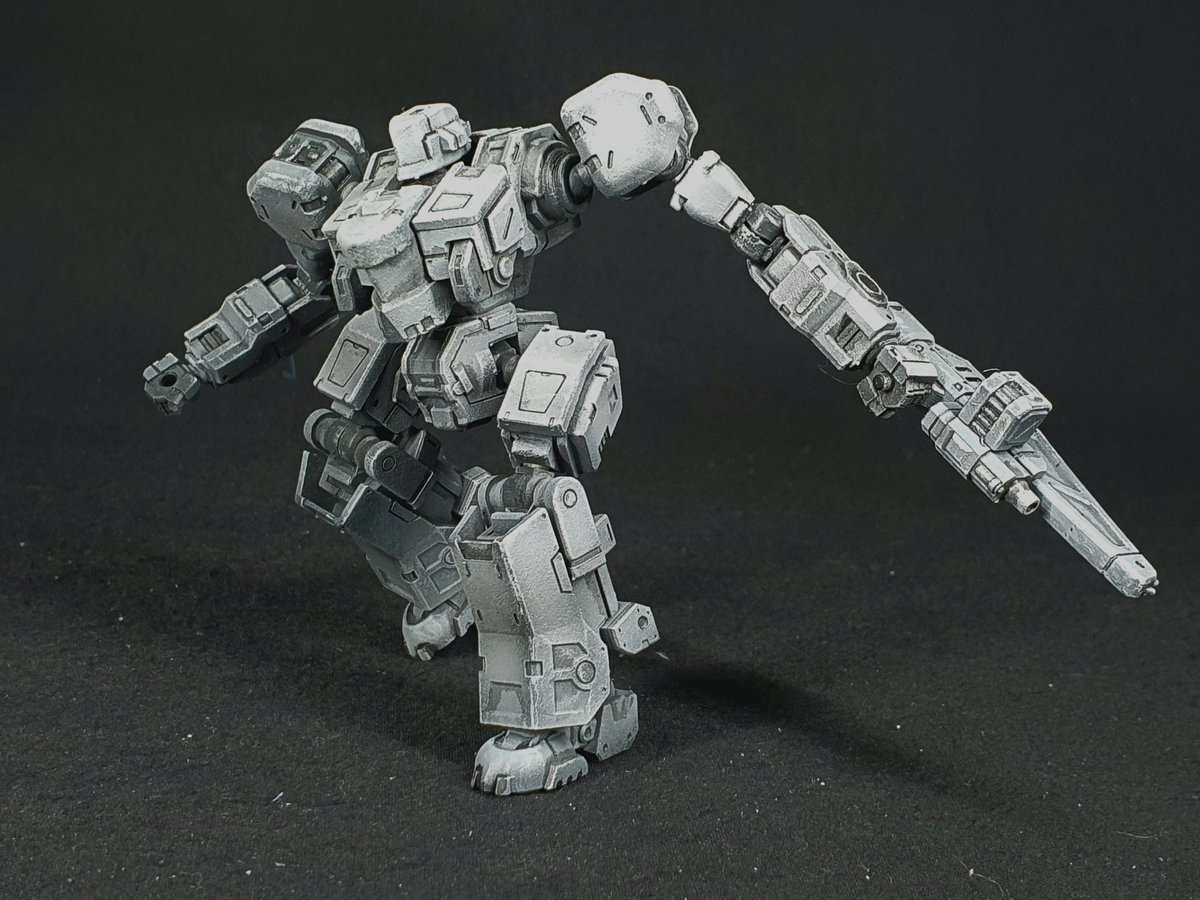 SeanSuchanya's tweet image. Tweaked and reprinted a few pieces for the Taurus model . Gave the test print a quick grey tone scheme. #minature #mech #mecha #robot #3Dprinting #3dprint #toyprototype