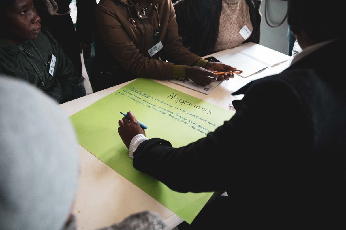 🔎The five key parental perceptions domains are explained. 

1. The happiness domain:

Participants were required to agree with five statements about how they felt about their child's experience at school. 

🔗Click the link to read more about the domains: 2cm.es/stAC