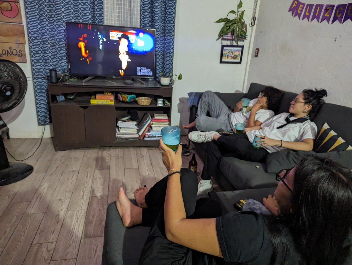 ZharekhrishnaL's tweet photo. Cumpliendo con la labor de desintegrar a la bandita 💚 @canaltranscom https://t.co/syhMqaDCnS