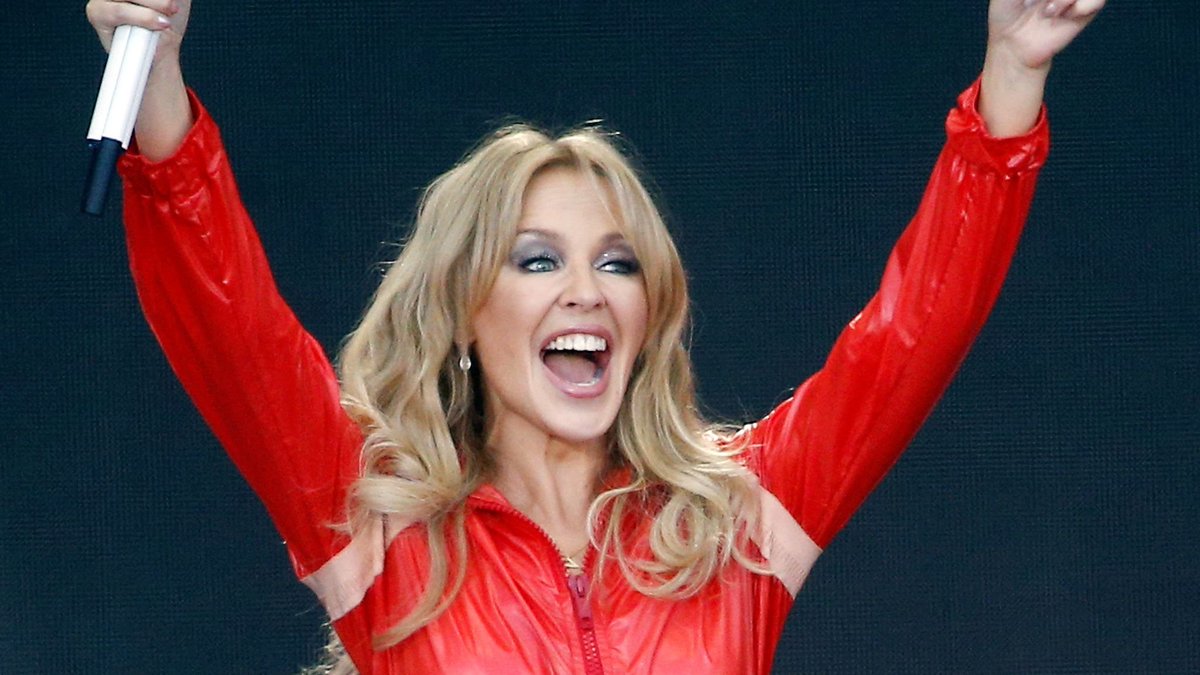 pittworldwide's tweet photo. It's disappointing seeing another artist who loves her gay fandom not extend that to the whole LGBTQIA+ community.

Just a friendly reminder that Kylie Minogue supports ALL the alphabet fam – and remains unproblematically legendary after 35 years. https://t.co/YmxjF9NHGt