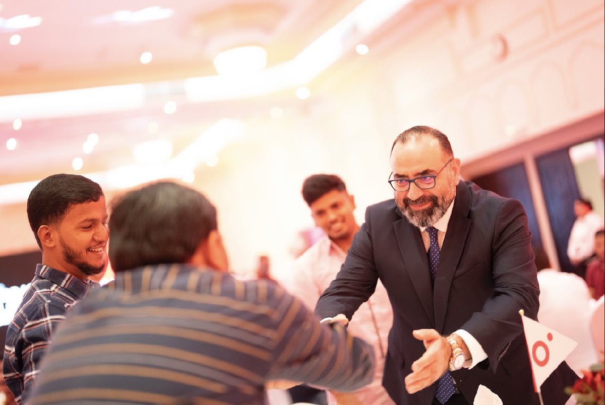 a_diwan75's tweet photo. Our Sales &amp; Distribution partners event in Salalah! Honoring our top sales performers and Distributors! #ooredoooman #sales #commercial #distribution #UpgradeYourWorld #ooredoo https://t.co/seqb6SJ6ri