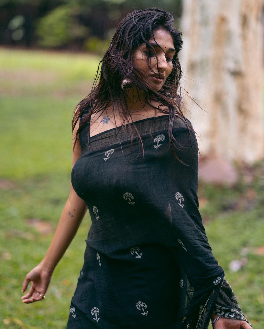 F4RD4N0b0AA_QQA?format=jpg&name=large