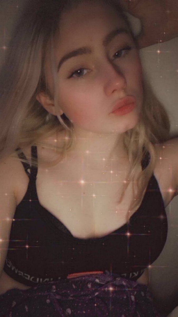 roess_ann35778's tweet photo. Screw it 🙈 every RT gets a nude in dms #snapchat   #dm
#horny #sexting #sext #sellingnudes #Dropbox #nsfwtwtًًً #snapchat 
I'm also offering my young content!

add me on snap- micagray23 https://t.co/pJSPqmjO2R