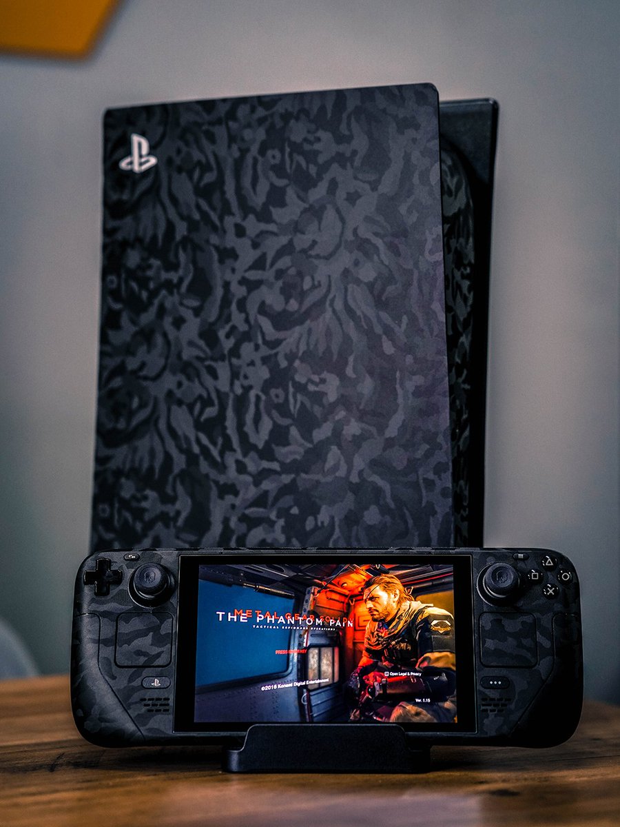 vr_zak's tweet photo. My #PlayStationPortal 😂 #MGS5 #HideoKojima #PS5 https://t.co/GbCCHthXJR