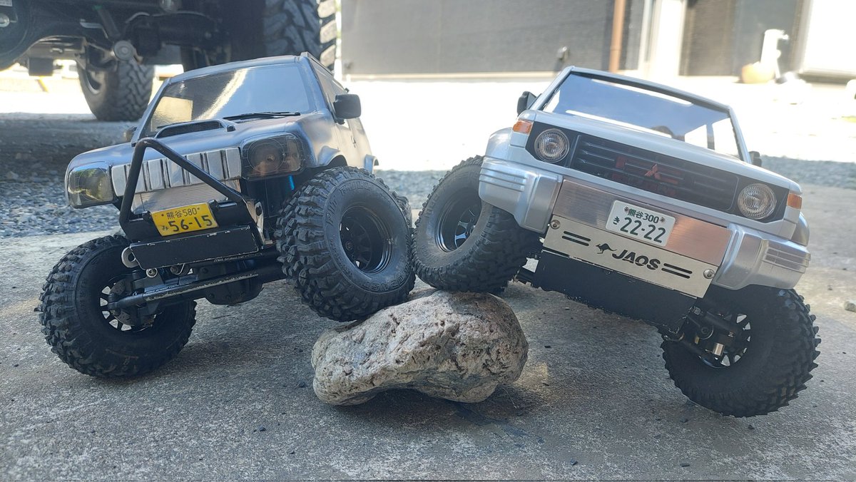 PG3110akiho's tweet image. MST 
CMX JB23 × CFX ISF PAJERO 
#スケールクローラー
#ラジコン
#scalecrawler