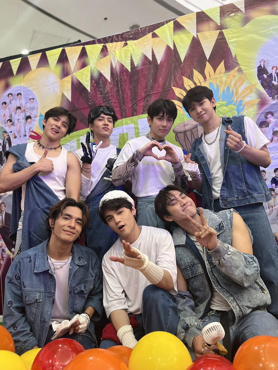 gracederla84's tweet photo. dito lng kmi palagi para sa inyong 7

ECLIPSE ALL OR NOTHING
#MoonlightsAreHere
@eclipsemusicph #EclipsePH https://t.co/rD9HEDADto