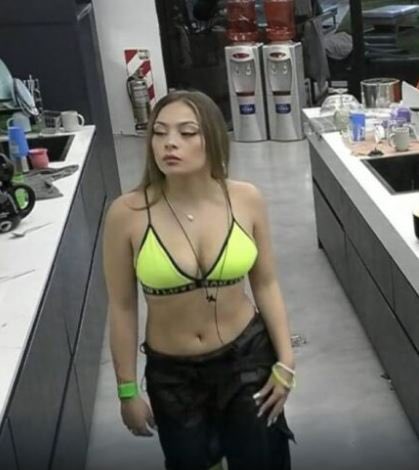 csantander23's tweet image. ATENCIÓN 
SI LLEGAMOS A LOS 6000 FAV Y 4000 RT MIS 100 VOTOS SERÁN PARA SKARLETH 

#GranHermanoCHV #GranHermano 
 #TheLulosShows #GranHermanoChile 
 #TheLulosShow