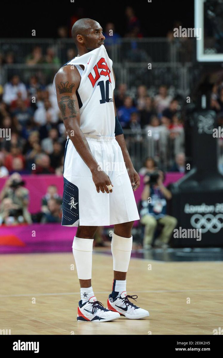kbeastmode1's tweet photo. @atmos_usa It’s Kobe 2012 olympic for me while wearing his Kobe 7 olympic shoes. Mamba never disappoints!!

Size 11.5
#atmoscollectorsclub https://t.co/HyOXh94sFv
