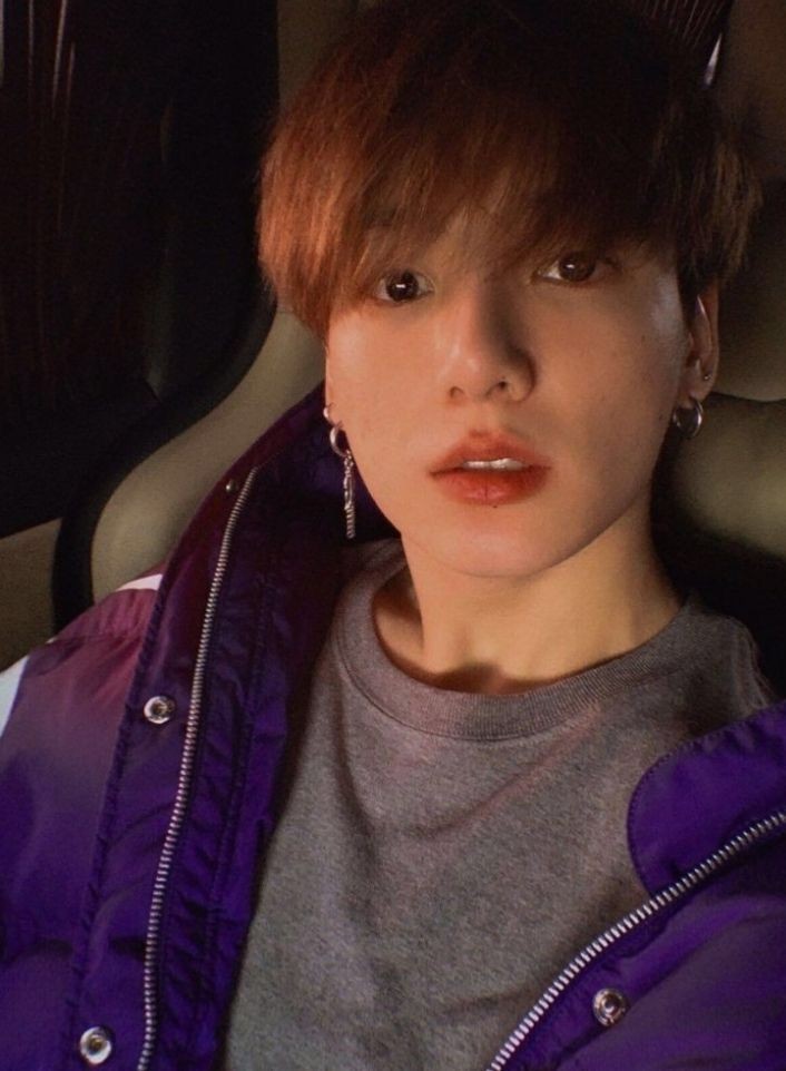 ksanjizu's tweet photo. #jikookauabo onde Jungkook é um ômega temperamental e Jimin é um alfa com pouca paciência, mas eles ainda gostam um do outro. https://t.co/PvQAU627T4