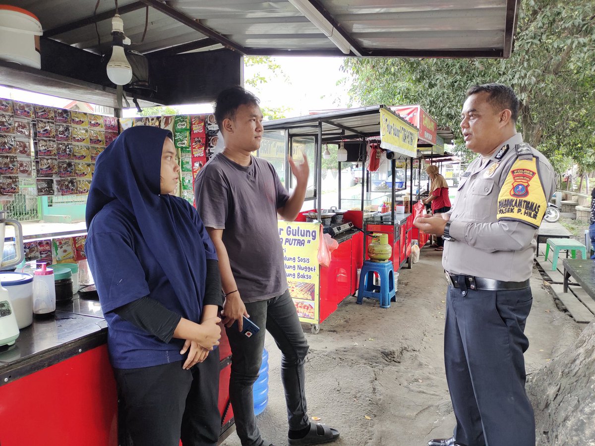 MhdHartono6's tweet photo. Sambang &amp; Silaturrahmi
#kompetisibhabinkamtibmas
#bhabinkamtibmas https://t.co/1efOsGxb6F