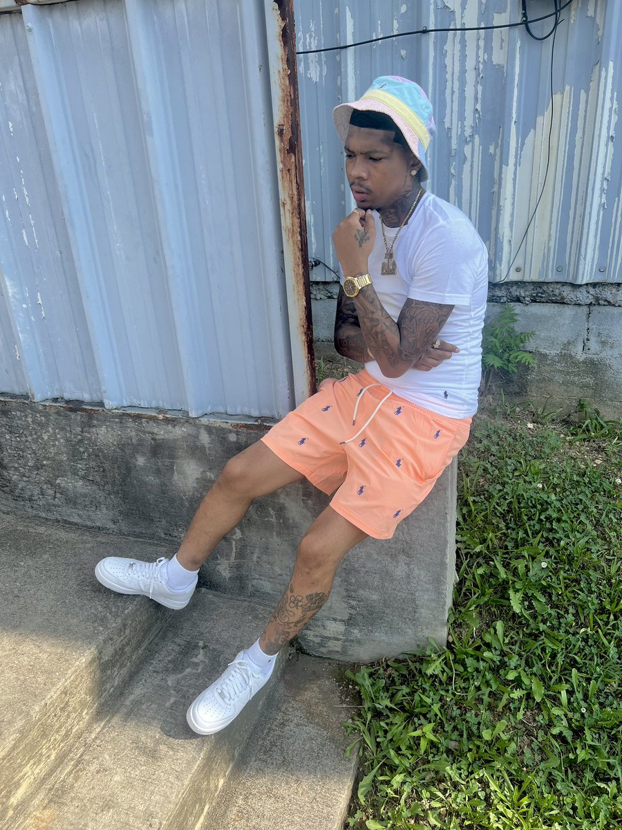 NuMoneyMLS's tweet photo. Niqqas Change Money Don’t🤫
#NuMoney
#MLS4EVER https://t.co/d4wbQfzonj