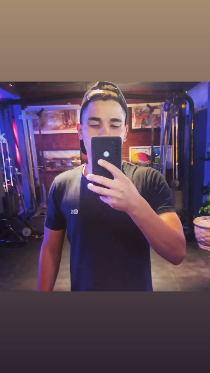 mtx_oliver's tweet photo. A gente tenta shape né pai... https://t.co/Eg2msopW1y