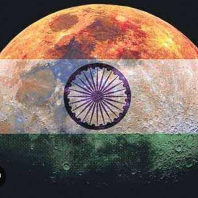 This pic says it all 🧡🤍💚 #MoonMission @isro #MoonMissionSuccess #ProudIndian