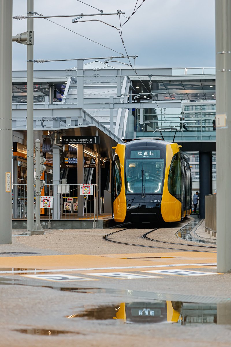 ☔雨上がりに
いよいよ来週より開業
試運転 の文字もなくなります
ね
#LRT #LightRailTransit 
#宇都宮LRT