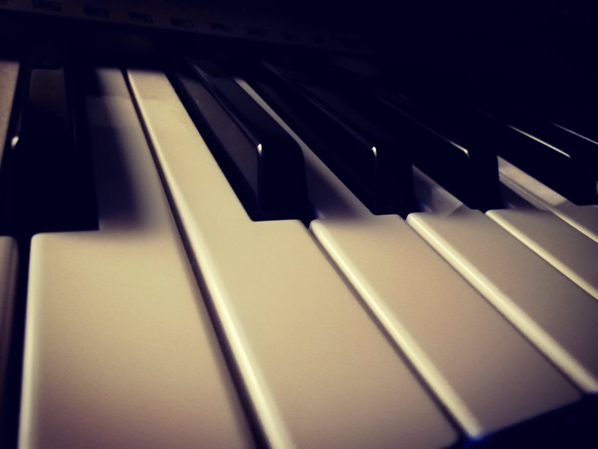 VolenteOfficial's tweet photo. #latenightsession #citylightspart3 #studiosession #newalbum #Goodtimes #outsoon https://t.co/je366r0jYp