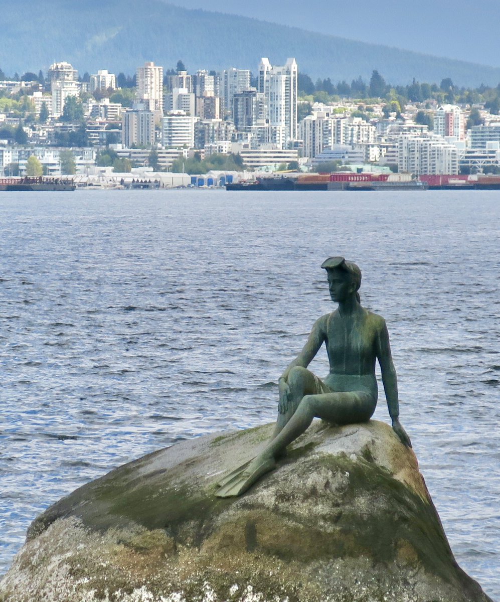 KateMacKrill's tweet photo. Copenhagen has the Little Mermaid, Vancouver’s answer is the Girl in a Wetsuit. @ProfJaneWalsh is that you? https://t.co/1nFLvXorV8