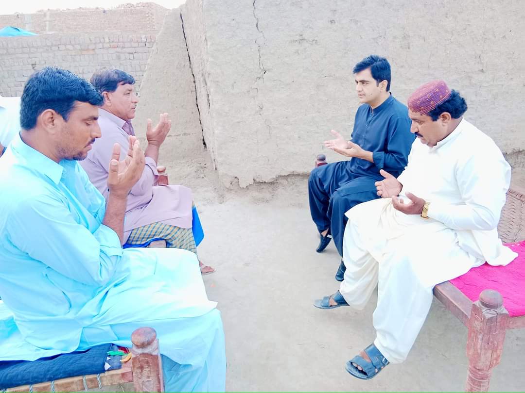 MunirChandioPPP's tweet photo. #PakistanPeoplesParty Leader Respectable @AmjadAChandio Sahab Condolence with party workers and constituency of #PS_35 at #NaushehroFeroz @mumtazchandiomp @BBhuttoZardari @MunawrChandio @AseefaBZ @AdilPpp @MasroorAChandio https://t.co/IN5XWixiha
