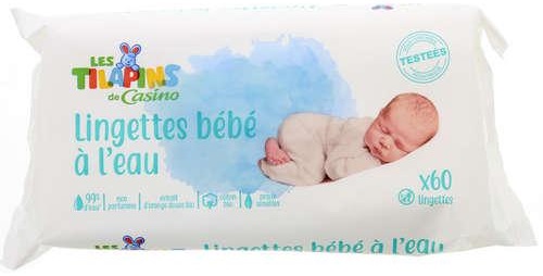 FhuChild's tweet image. Les paquets de couches ne sont pas les seuls véhiculant de mauvais messages aux parents. Ici, un emballage de lingettes pour bébés. Un bébé doit dormir sur le dos jamais sur le ventre.
@CasinoEnseignes
#dodosurledos #backtosleep