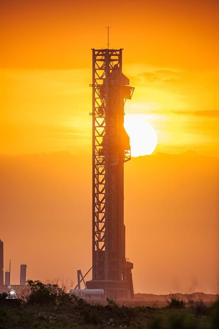 EngineeringElev's tweet image. Starship IFT-2 | NET August 31, 2023
SpaceX will attempt another integrated test flight of Starship-Superheavy prototype from Starbase, the company sorted out numerous issues after IFT-1 (S24, B7) and made a major upgrades both on launch complex and the launch vehicle