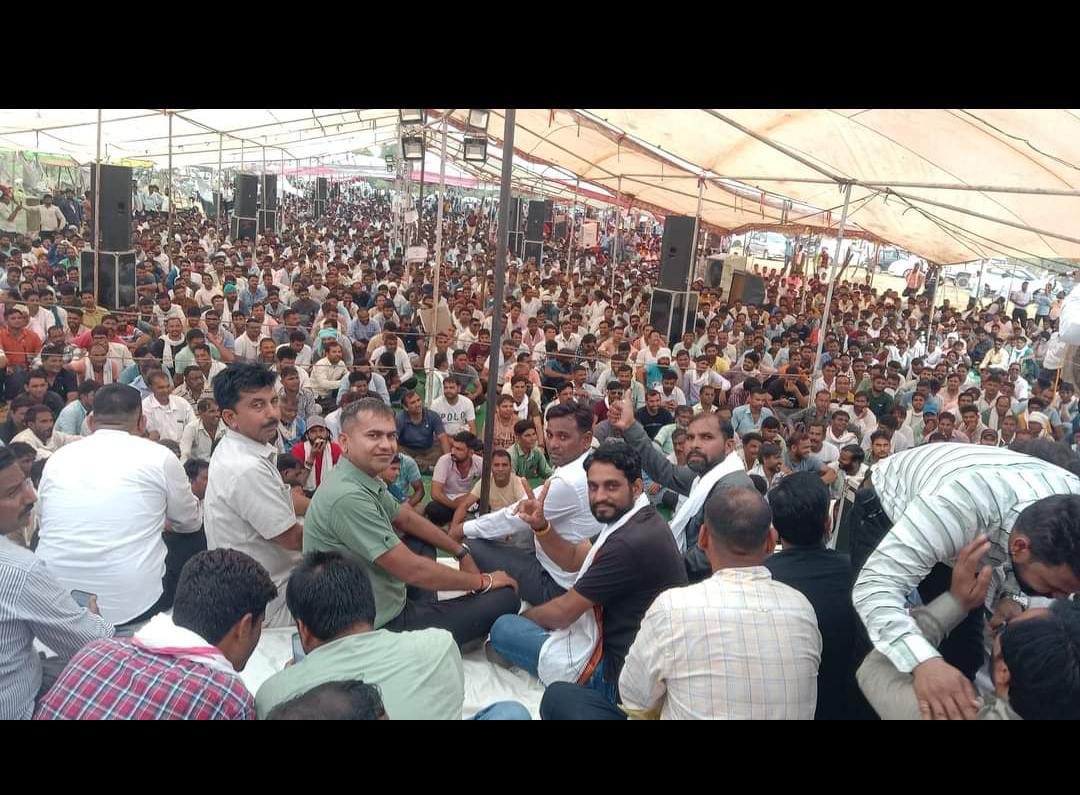 DalpatS26666800's tweet photo. #बिजली_वालों_की_भी_सुनो_सरकार
#RVTKA_महापड़ाव_जयपुर
हमारी मांगे पूरी करो 
@ashokgehlot51
@GovindDotasra
@RajCMO
@BJP4Rajasthan
@PrthveerajG 
@DainikBhaskar
@News18Rajasthan 
@zeerajasthan_ 
@rpbreakingnews 
@BSBhatiInc https://t.co/FTMTm2dolT
