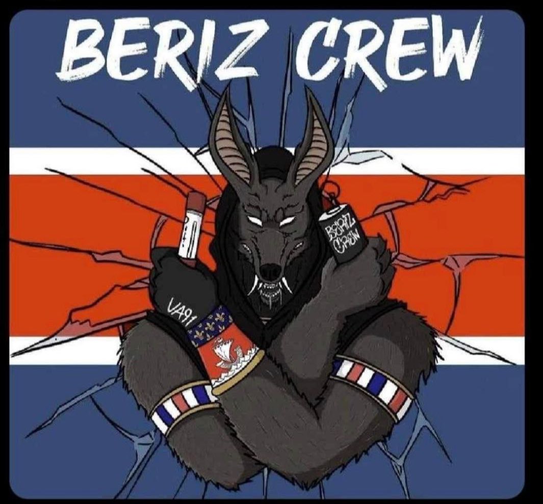 DamienRieu's tweet photo. #Paris : un nouveau groupe de supporter du #PSG a été créé, le “Beriz” (Paris en arabe) avec un fennec symbole de l’Algérie en logo. 
Il est autorisé à accéder dans les coursives du stade et organise des prières islamiques. 
C’est ça le @PSG_inside sauce Qatari. https://t.co/Y0j0XdRA4a