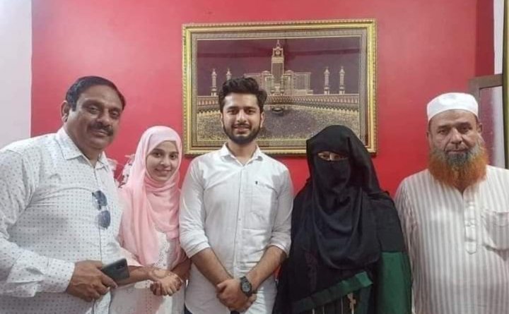 मेरे भाई को दिल से मुबारकबाद❤️🇮🇳मुज़फ़्फ़रनगर के #अरीब_अहमद चन्द्रयान-3 के मैकनिकल इंजीनियर है पूरे मुजफ्फरनगर में  अपने बेटे की कामयाबी पर खुशी का माहौल है सभी इंजीनियर और वैज्ञानिकों को दिल से बधाई

जामिया मिल्लिया इस्लामिया से इंजीनियरिंग के  छात्र रहे हैं अरीब अहमद