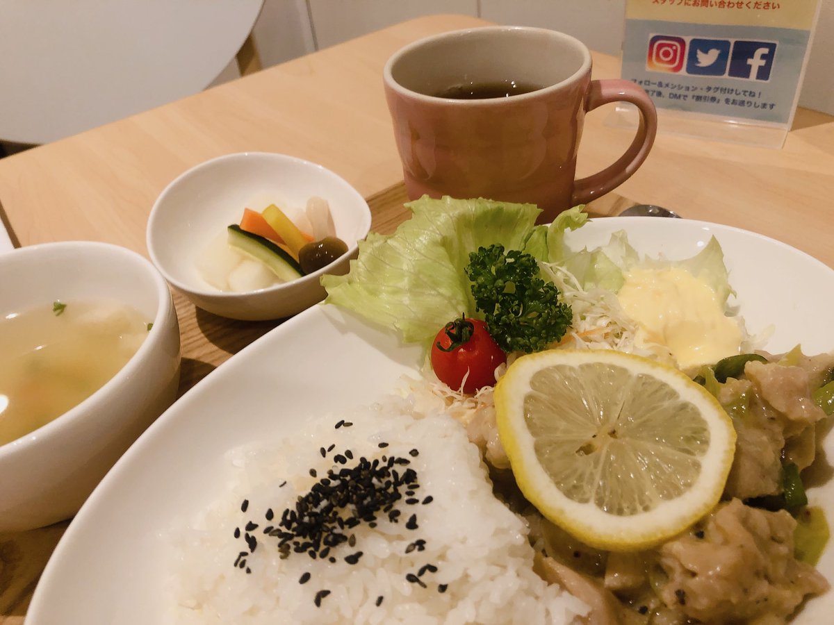 coco de tea（ココデティー）ライブができるカフェ tweet media